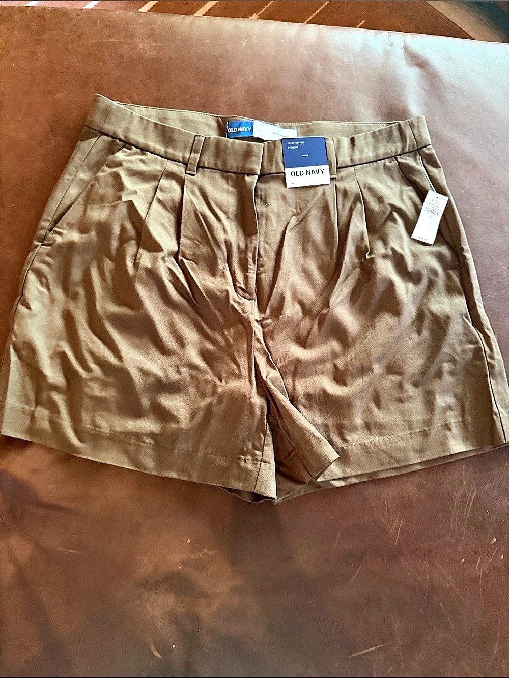Old Navy Extra High-Rise 5" Inseam Shorts Cargo Shorts in Brown Size Large NWT
